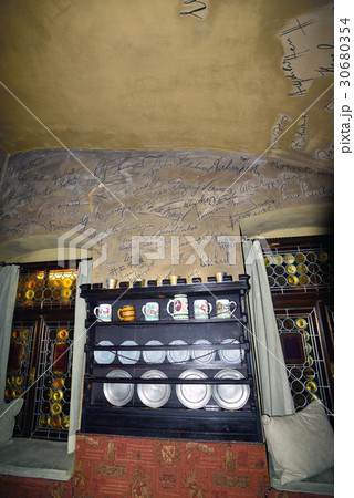 オーストリア　ウィーン　グリッヒェンバイスルレストラン 30680354