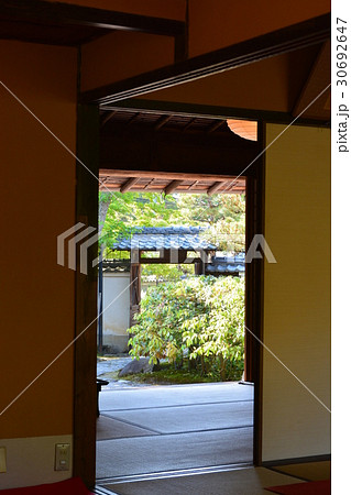 名勝依水園 日本庭園 奈良 名勝依水園 日本庭園 奈良 30692647