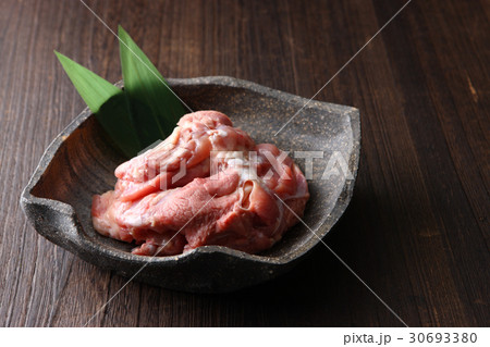 鶏もも肉 30693380