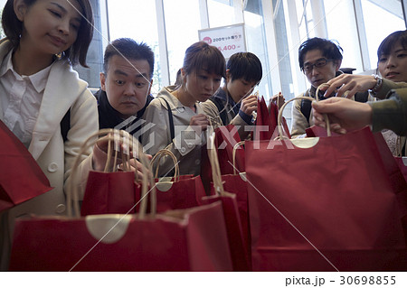 バーゲンセールイメージ 30698855