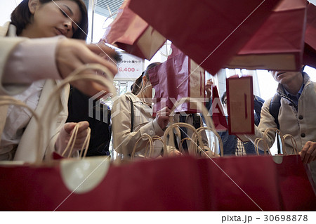 バーゲンセールイメージ バーゲンセールイメージ 30698878