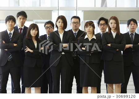 スーツを着た人々 スーツを着た人々 30699120