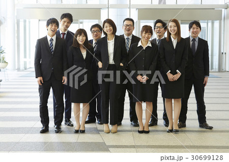 スーツを着た人々 30699128