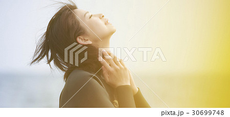 海岸のサーファー 海岸のサーファー 30699748