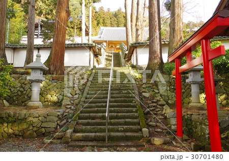 信州　松本の寺院　広沢寺（廣澤寺）　参道～山門　曹洞宗の寺院　信濃守護小笠原氏が創建 30701480