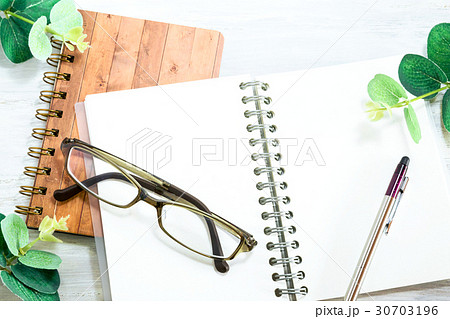 デスク ノート ビジネス 30703196