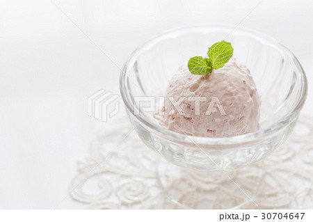 苺のフローズンヨーグルト 30704647