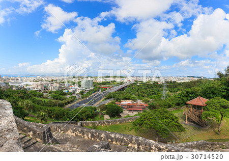 浦添 浦添大公園 街並み 町並み 見晴らし 浦添 浦添大公園 街並み 町並み 見晴らし 30714520