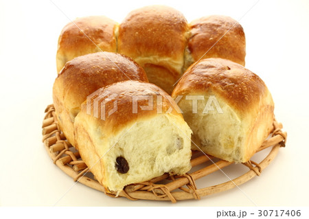 レーズンパン 30717406