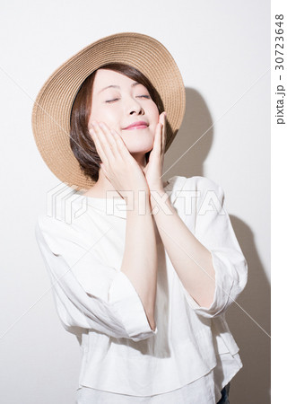 女性 ポートレート 女性 ポートレート 30723648