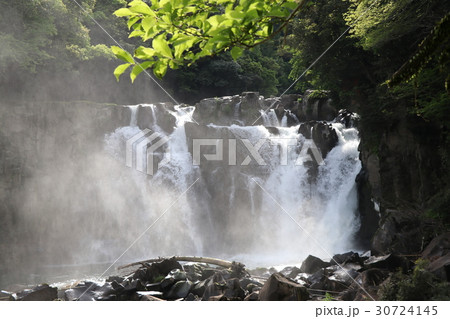 宮崎県都城市　関之尾滝 30724145