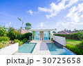 リゾート地の結婚式場 30725658