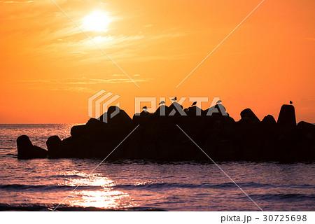 Sunset Sea in Yunohama Beach,Tsuruoka,Yamagata 30725698