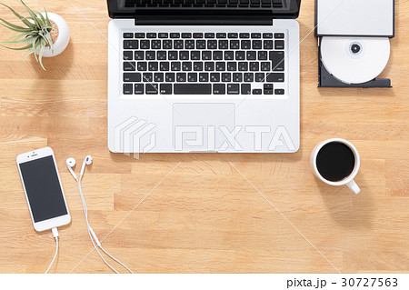 デスク　ビジネス　イメージ 30727563