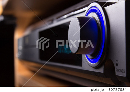 High tech High tech 30727884