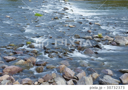 小川 石 流れ 30732373