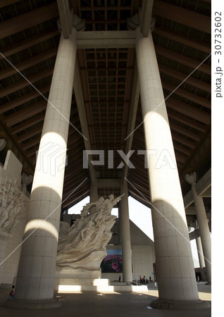 記念館 柱 独立記念館 30732602