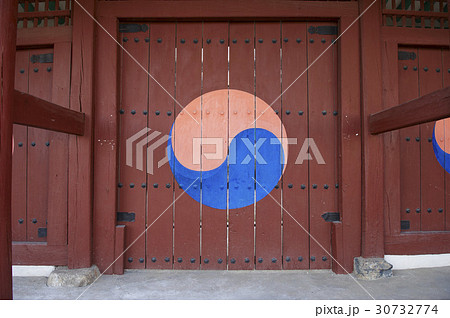 古建築 ドア 富平郷校 30732774