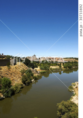 川 河 トルレド 30733892