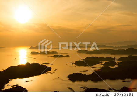 春の石岳展望台からの眺め10 春の石岳展望台からの眺め10 30735892