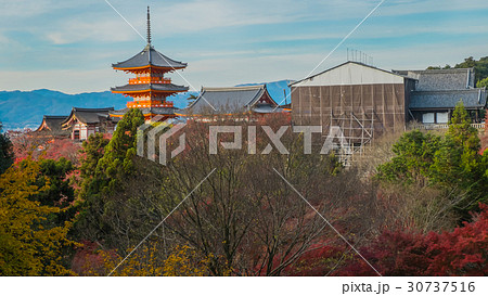 View of Kiyomizu temple in Kyoto, Japan. 30737516