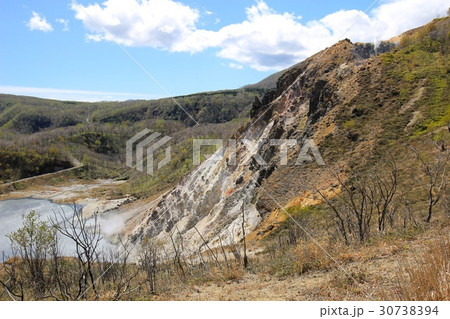上方から見る日和山と大湯沼 30738394