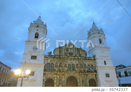 Panama Cathedral in sunset 30742337