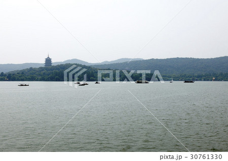 西湖 浙江省 中国の 30761330