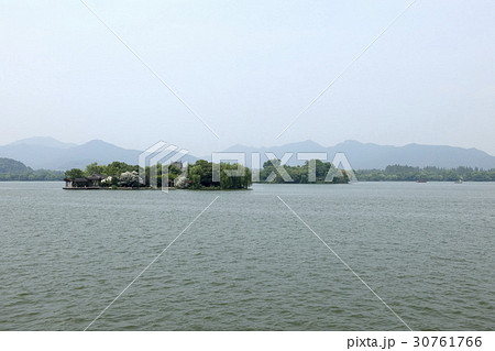 西湖 浙江省 中国の 30761766