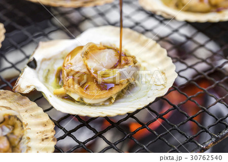 ホタテの網焼き 30762540