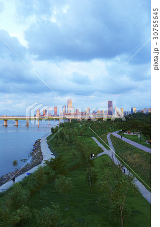 ソウル 洋画大橋 漢江 30765645