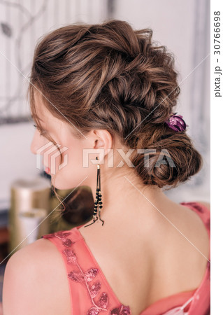 Bride in violet wedding dress Bride in violet wedding dress 30766698