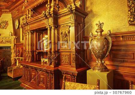 ルーマニアの シナイア 室内 30767960