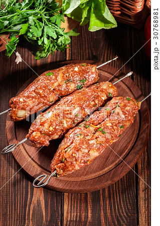 Raw traditional sish kebab Raw traditional sish kebab 30768981