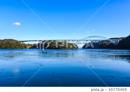西海橋　伊の浦海岸からの眺め 30770409