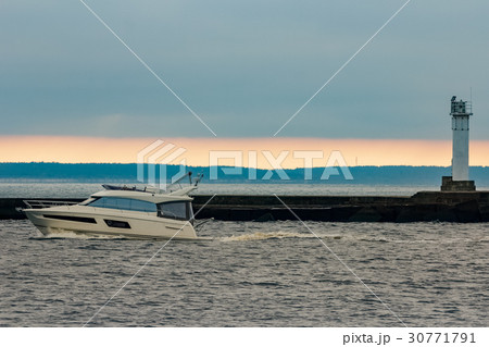 White small speed boat White small speed boat 30771791