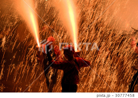 手筒花火 30777458