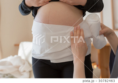 woman during pregnancy or shortly after childbirth 30782463