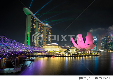 Singapore skyscraper building and laser show Singapore skyscraper building and laser show 30791521