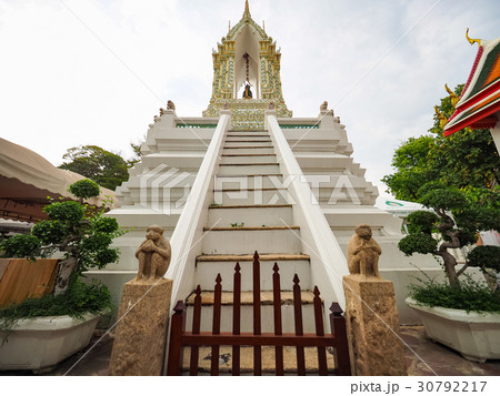 涅槃仏 寝釈迦仏 リクライニング仏陀 30792217