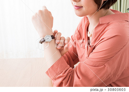 ファッション　女性 30803603