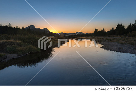 Yosemite during sunset 30806757