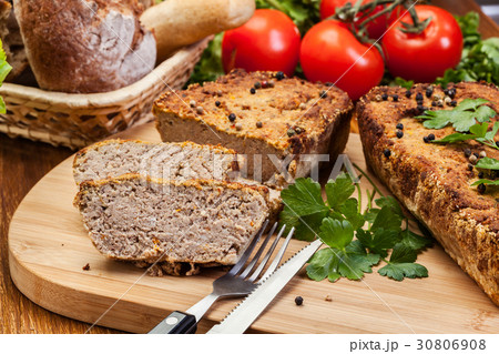 Traditional delicious meat pate with vegetables 30806908