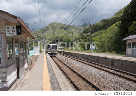 JR上越線 上牧駅ホームより JR上越線 上牧駅ホームより 30813613