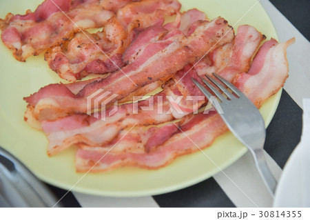 fried bacon 30814355