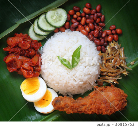 Asian food nasi lemak 30815752