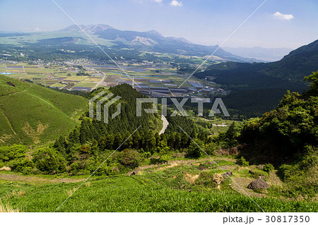 阿蘇五岳と豊後街道二重峠 阿蘇五岳と豊後街道二重峠 30817350