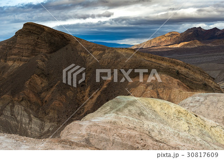 The Wave in North  Coyote Buttes, Arizona 30817609