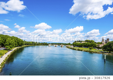 サン・ベネゼ橋とアヴィニョン サン・ベネゼ橋とアヴィニョン 30817926