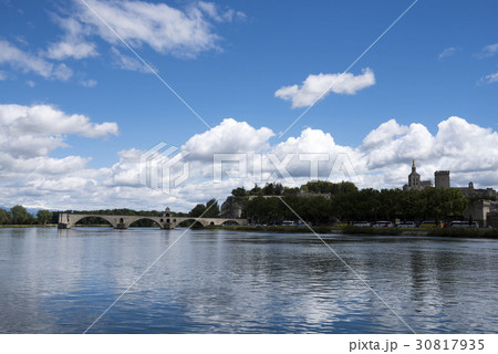 サン・ベネゼ橋とアヴィニョン サン・ベネゼ橋とアヴィニョン 30817935